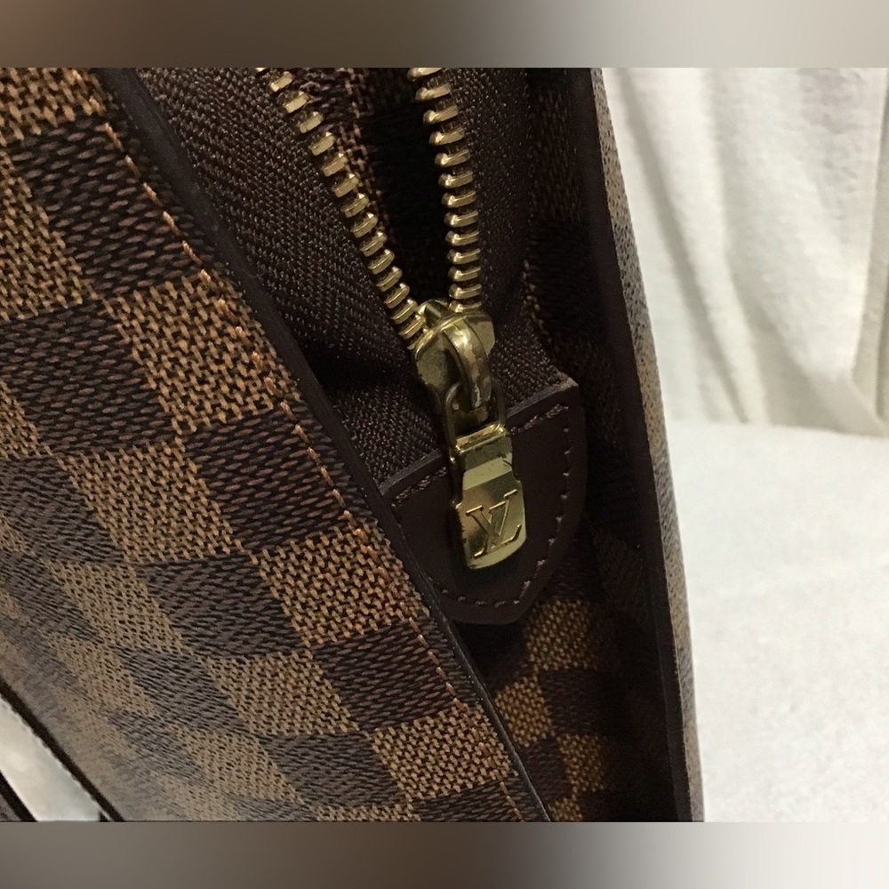 Louis Vuitton Bag - Picture 11 of 16